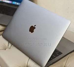 New Laptop Apple MacBook Pro 2019 16GB Intel Core i7 SSD 256GB