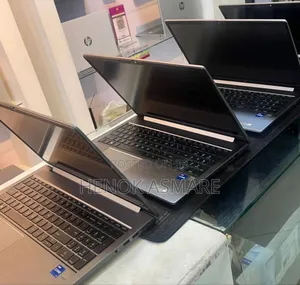 New Laptop HP ZBook Studio G8 16GB Intel Core i7 SSD 512GB