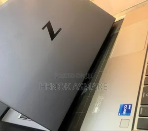 New Laptop HP ZBook Studio G8 16GB Intel Core i7 SSD 512GB