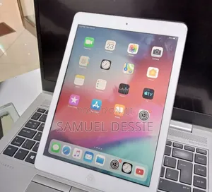 New Apple iPad Air 64 GB