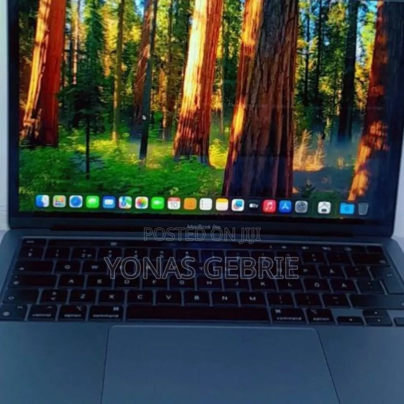 New Laptop Apple MacBook 8GB Apple M1 SSD 256GB