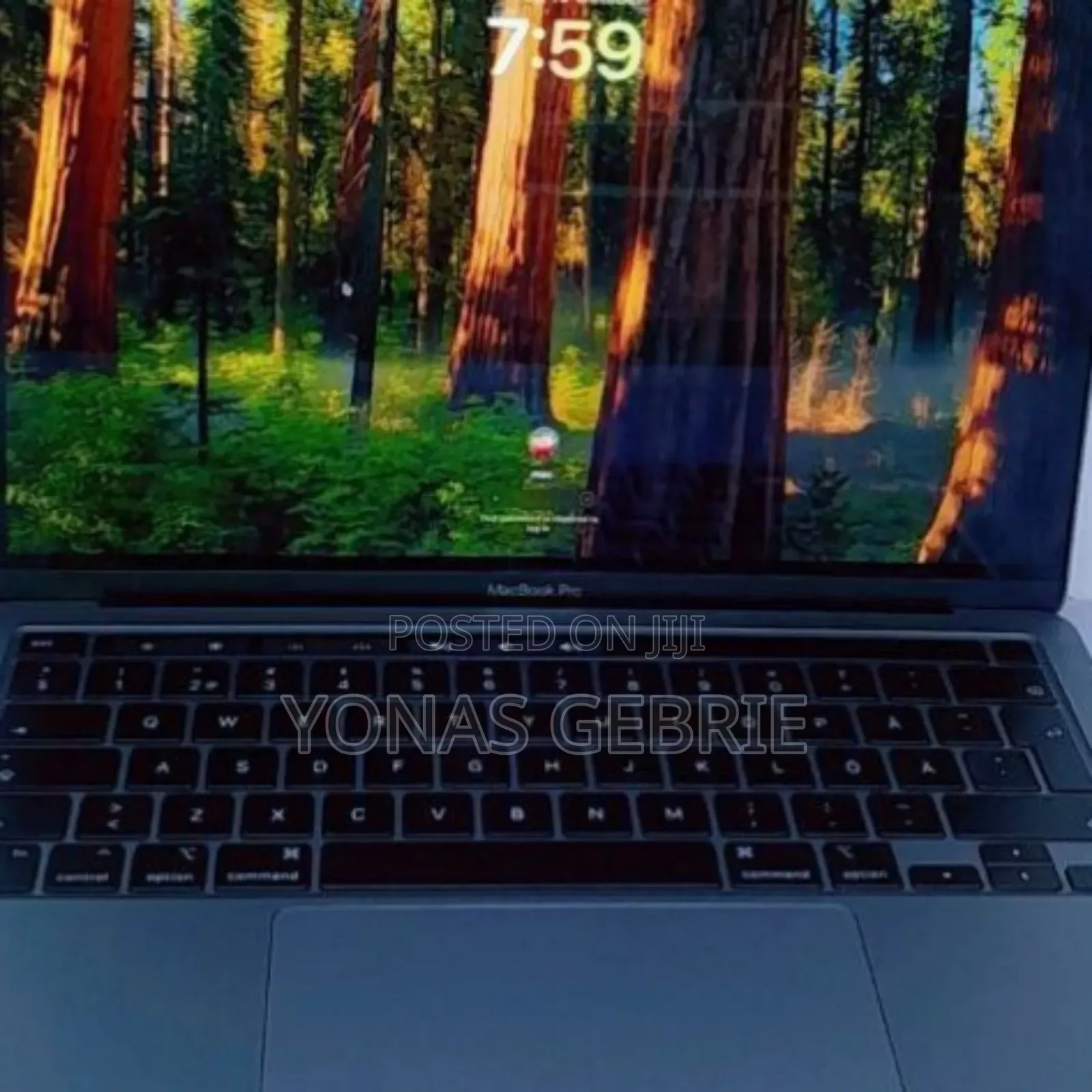 New Laptop Apple MacBook 8GB Apple M1 SSD 256GB