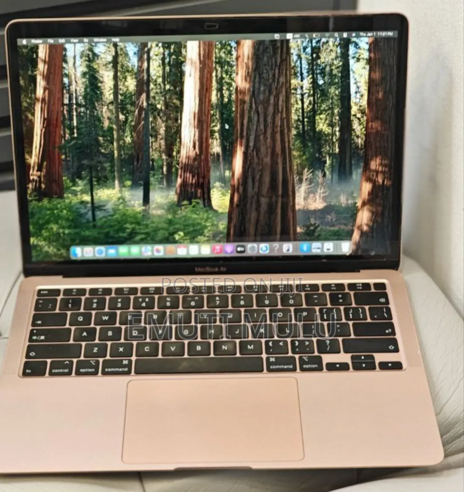 New Laptop Apple MacBook Air 2020 M1 8GB Intel Core i3 SSD 256GB