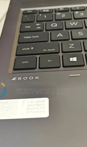 New Laptop HP ZBook Firefly 15 G7 16GB Intel Core i7 SSD 512GB