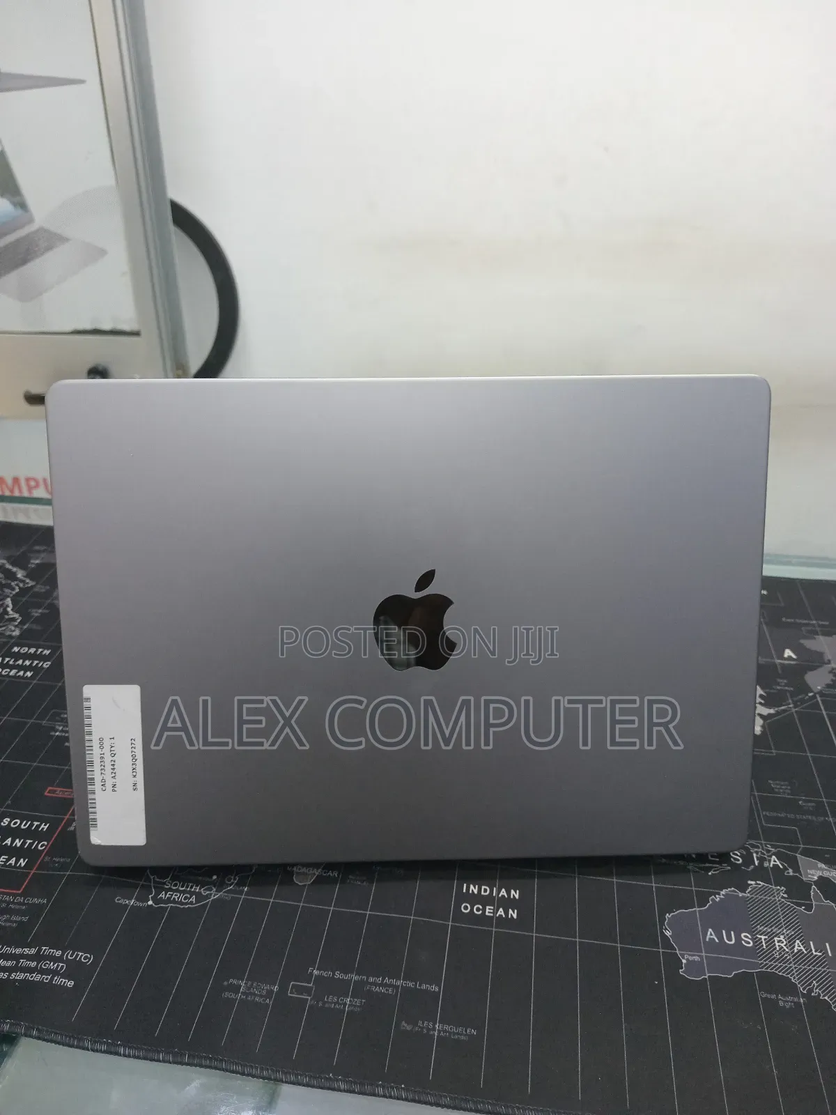 New Laptop Apple MacBook Pro M1 16GB Apple M1 Pro SSD 512GB