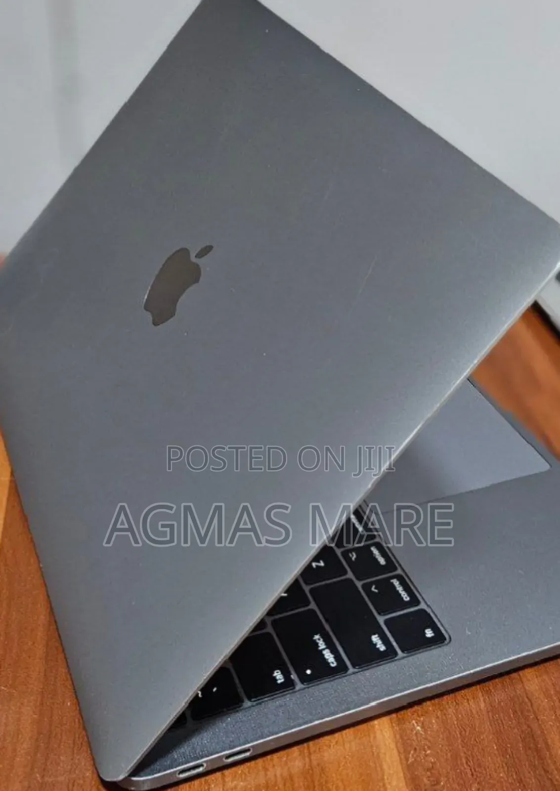 New Laptop Apple MacBook Pro 2017 8GB Intel Core i5 SSD 256GB