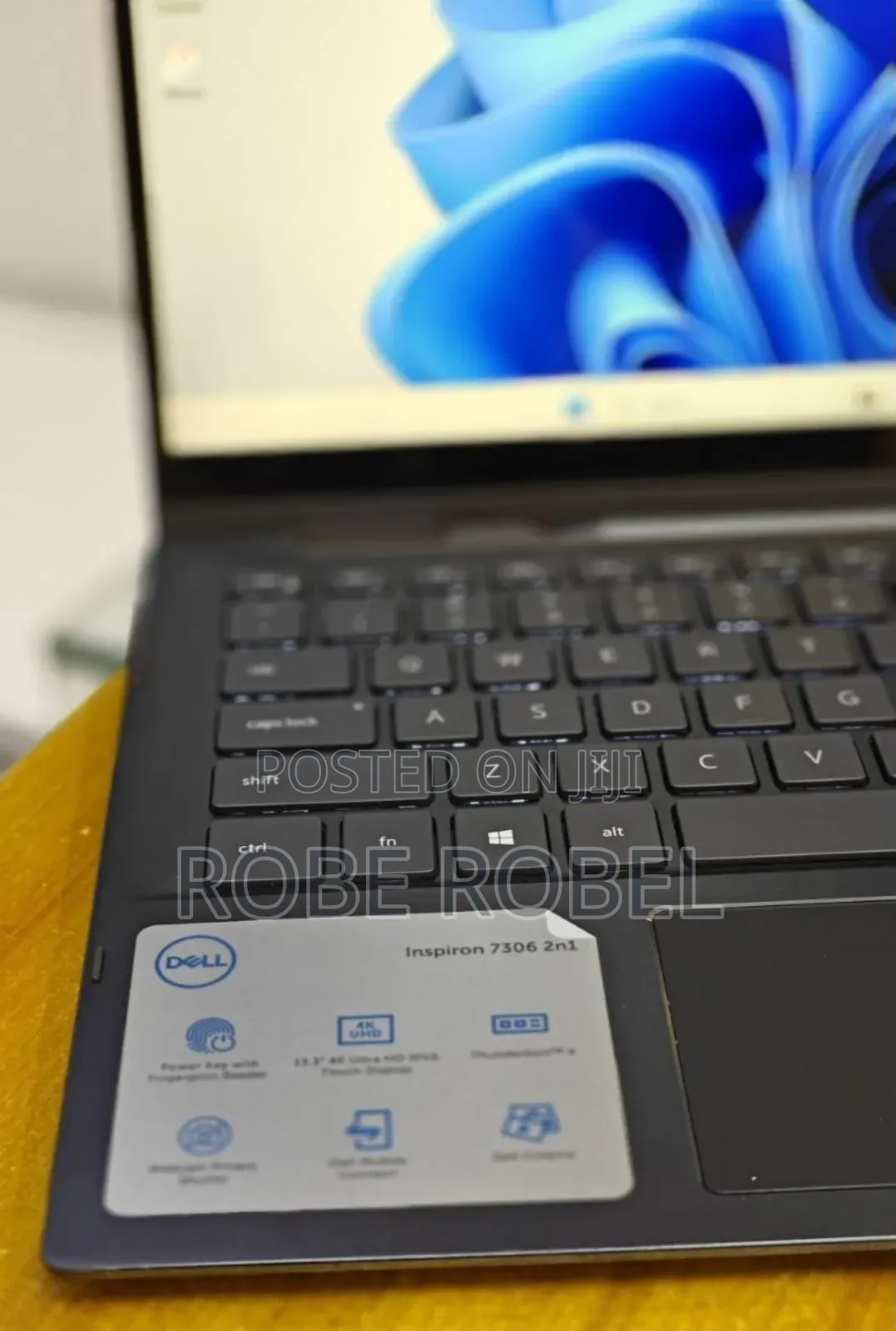 New Laptop Dell Insprion 11Z 16GB Intel Core i7 SSD 512GB