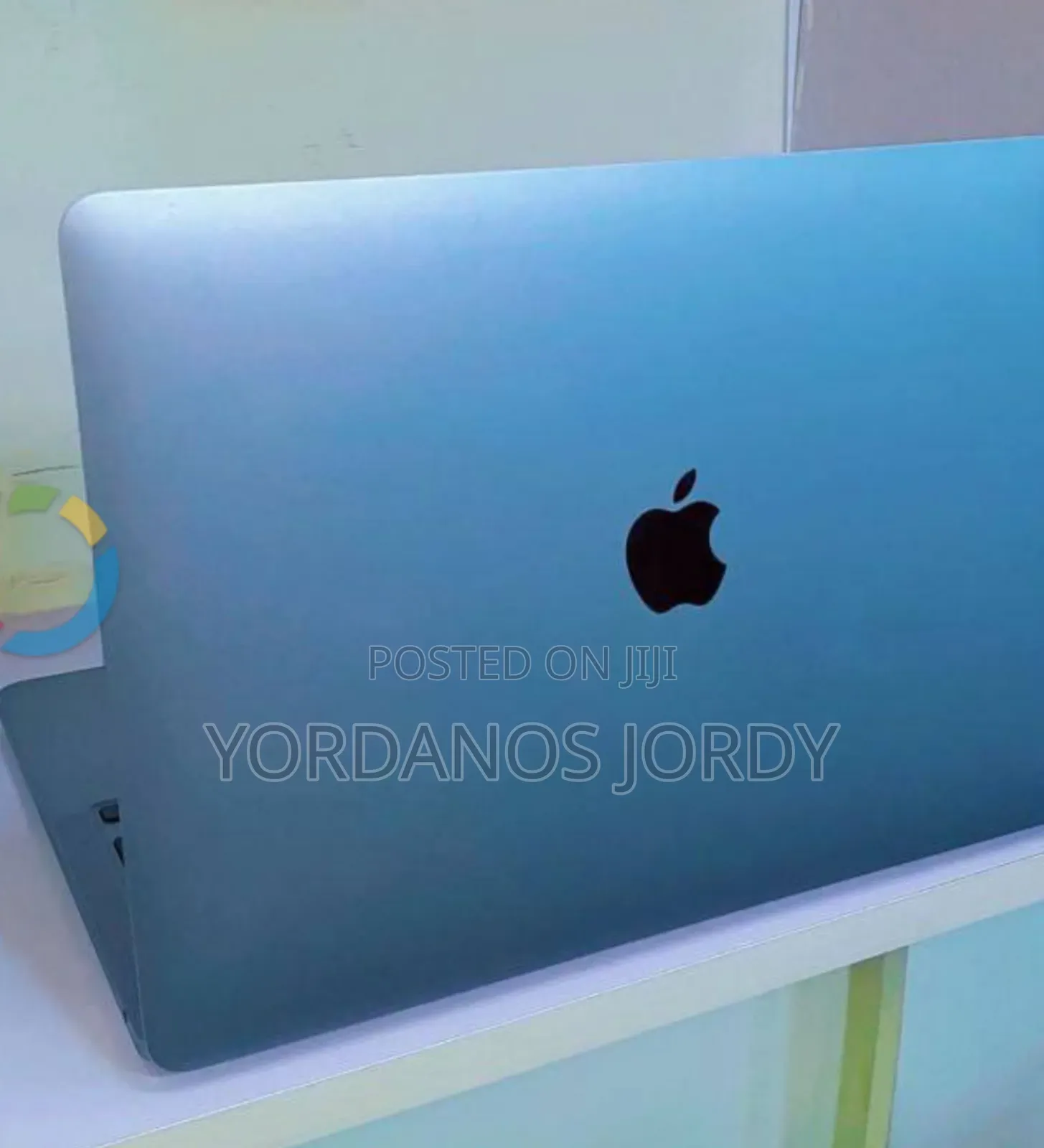 New Laptop Apple MacBook Pro M1 8GB Apple M1 SSD 256GB