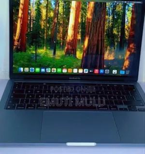 New Laptop Apple MacBook Pro M1 8GB Intel Core i7 SSD 256GB