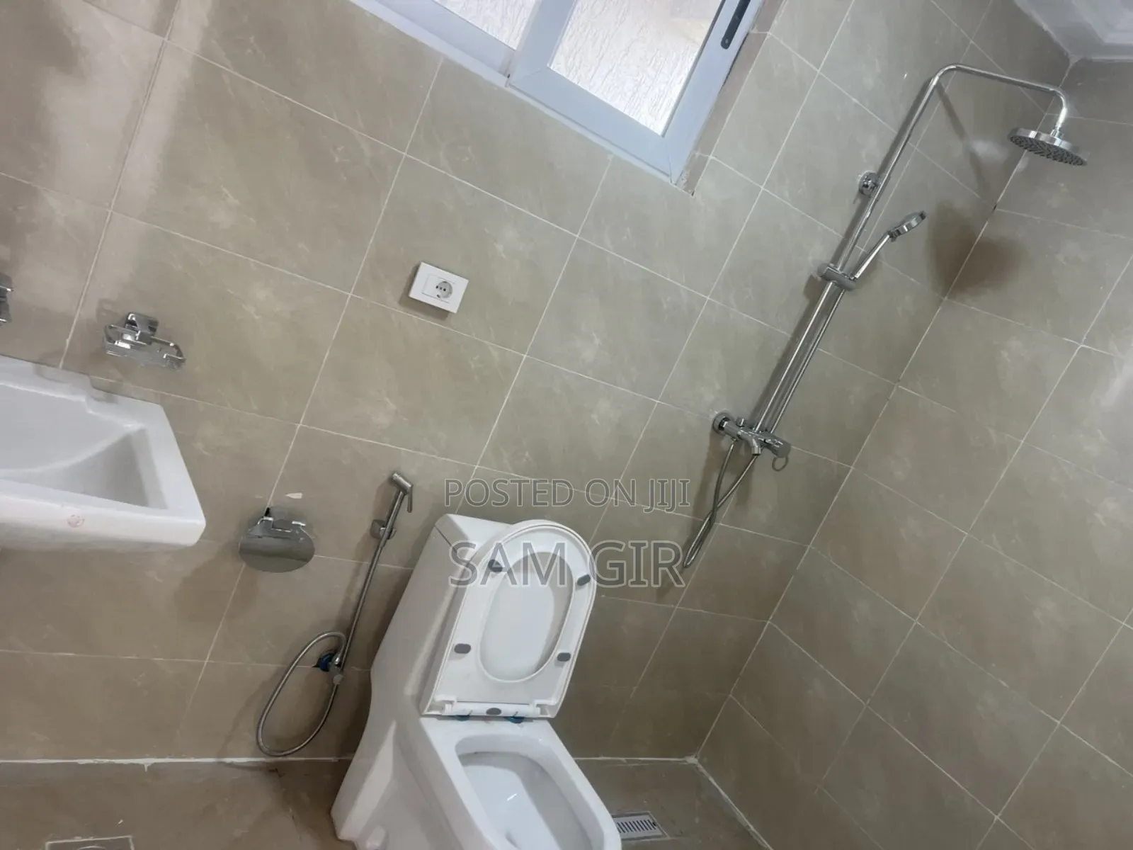 Furnished 4bdrm Apartment in Getas Real Estate, Bole for rent