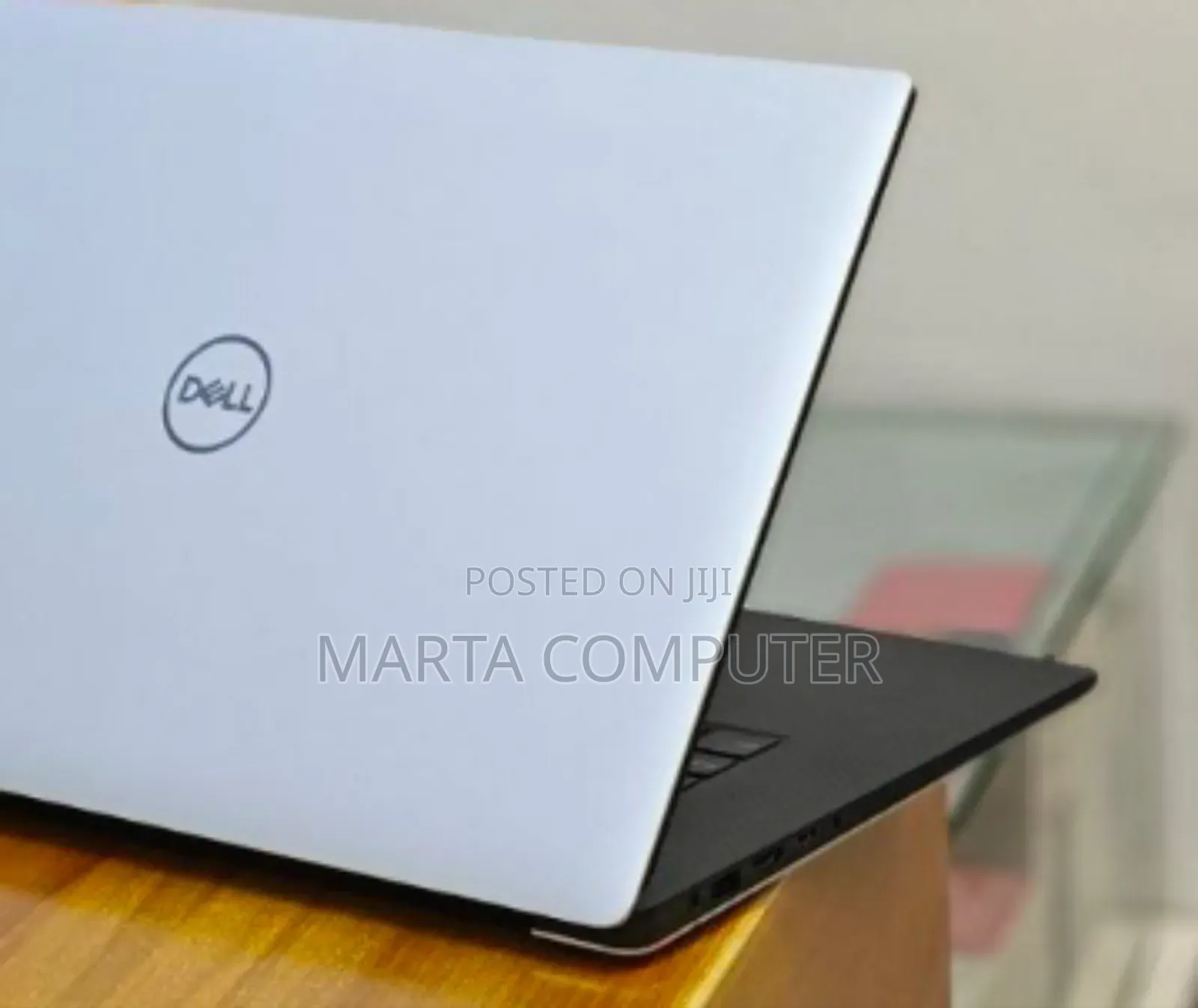 New Laptop Dell XPS 15 16GB Intel Core i9 SSD 512GB