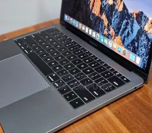 New Laptop Apple MacBook Pro 2016 8GB Intel Core i5 SSD 256GB