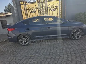 Hyundai Avante 2017 Blue