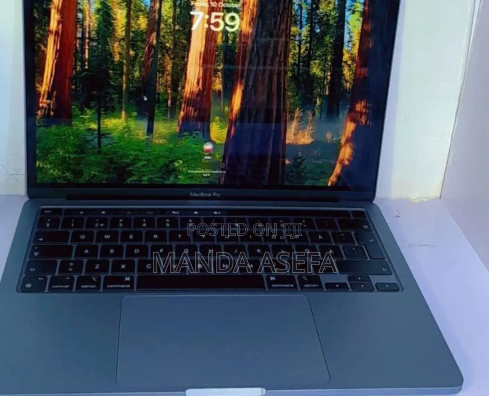 New Laptop Apple MacBook Pro M1 8GB Apple M1 SSD 256GB