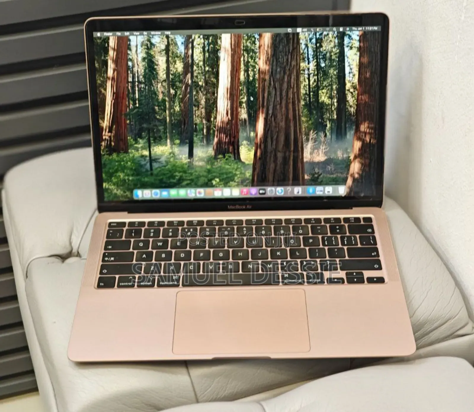 New Laptop Apple MacBook Air 2020 8GB Intel Core i3 SSD 256GB