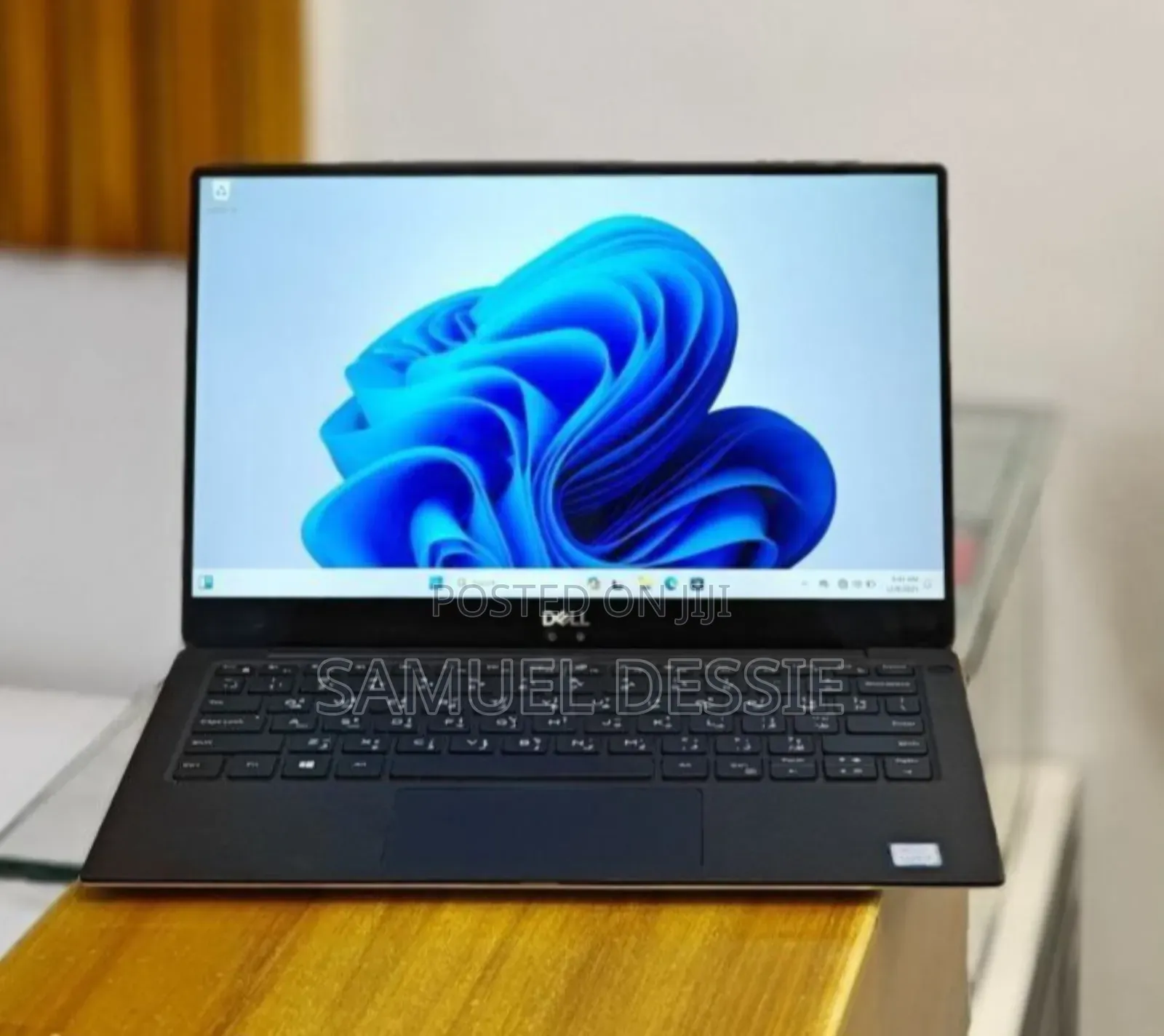 New Laptop Dell XPS 13 8GB Intel Core i5 SSD 512GB