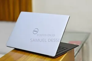 New Laptop Dell XPS 13 8GB Intel Core i5 SSD 512GB