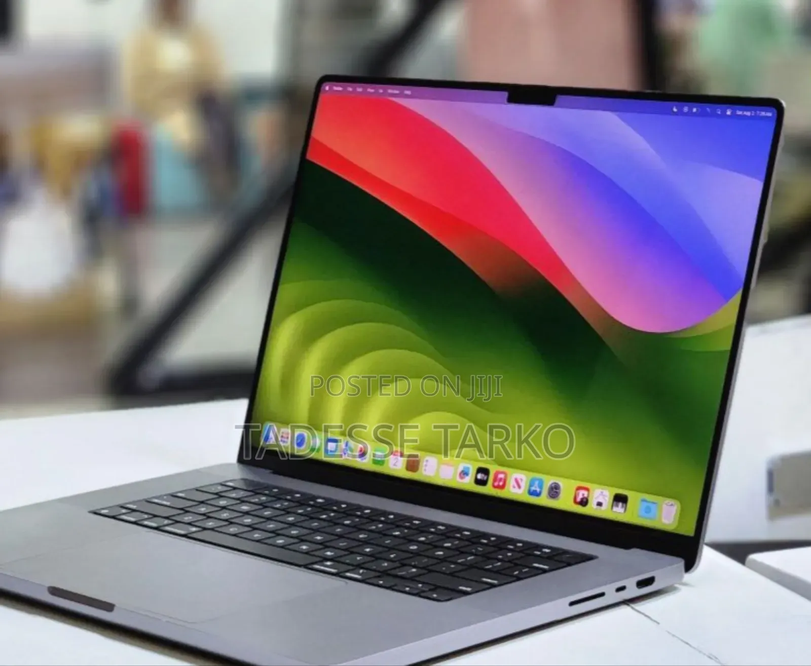 New Laptop Apple MacBook Pro 2021 M1 16GB Apple M1 Pro SSD 1T