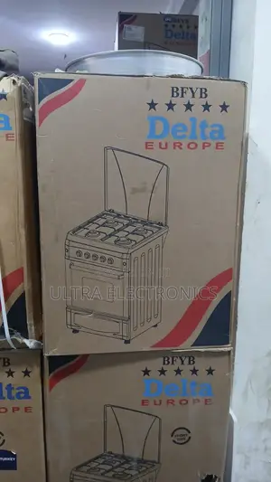 Delta Brand 60x60 Freestanding Stove Featuring a Combo of Gas Burners