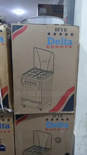 Delta Brand 60x60 Freestanding Stove Featuring a Combo of Gas Burners