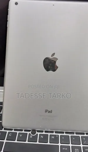 New Apple iPad Air 64 GB Silver