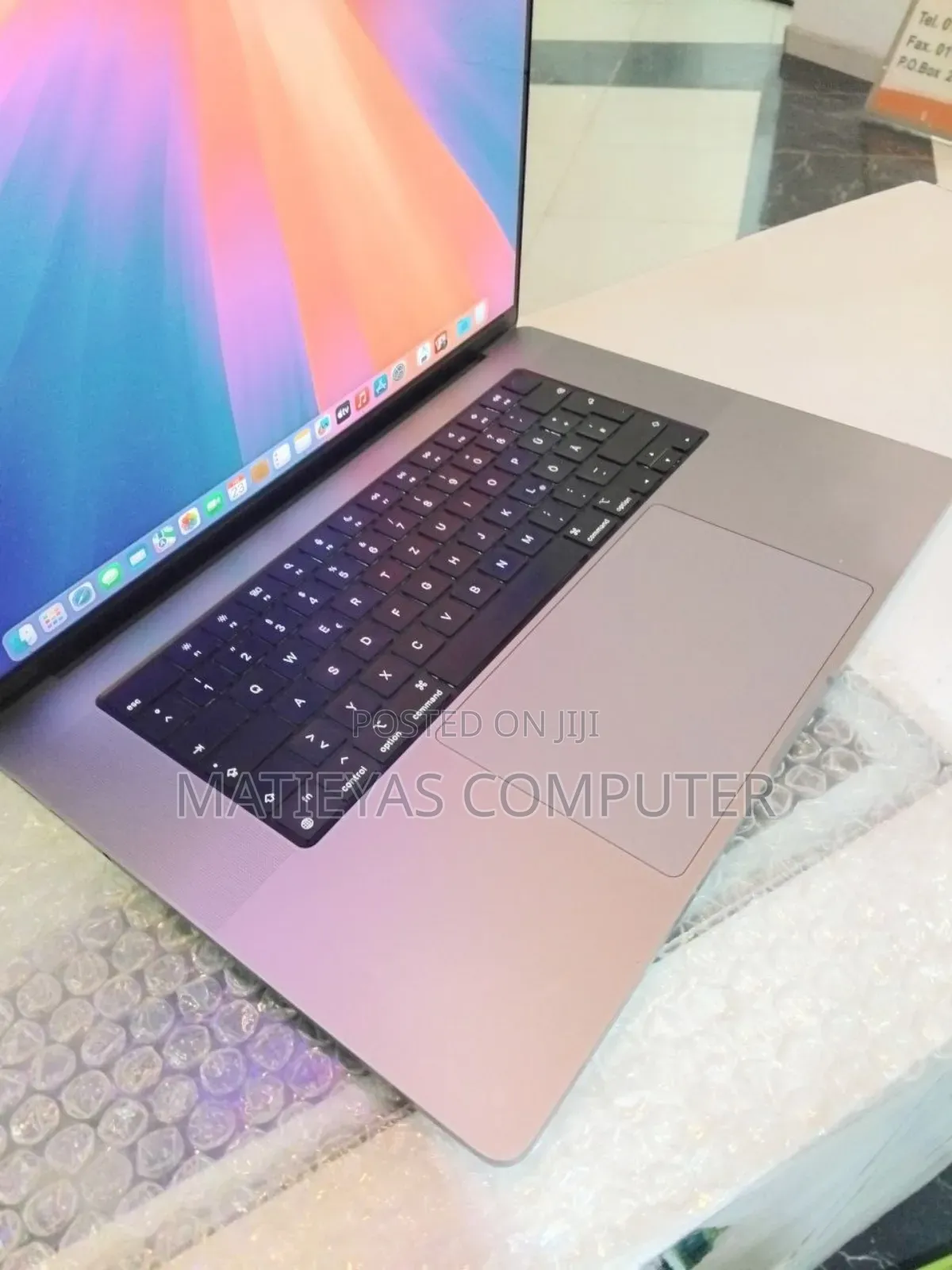 New Laptop Apple MacBook Pro M1 64GB Apple M1 Max SSD 1T