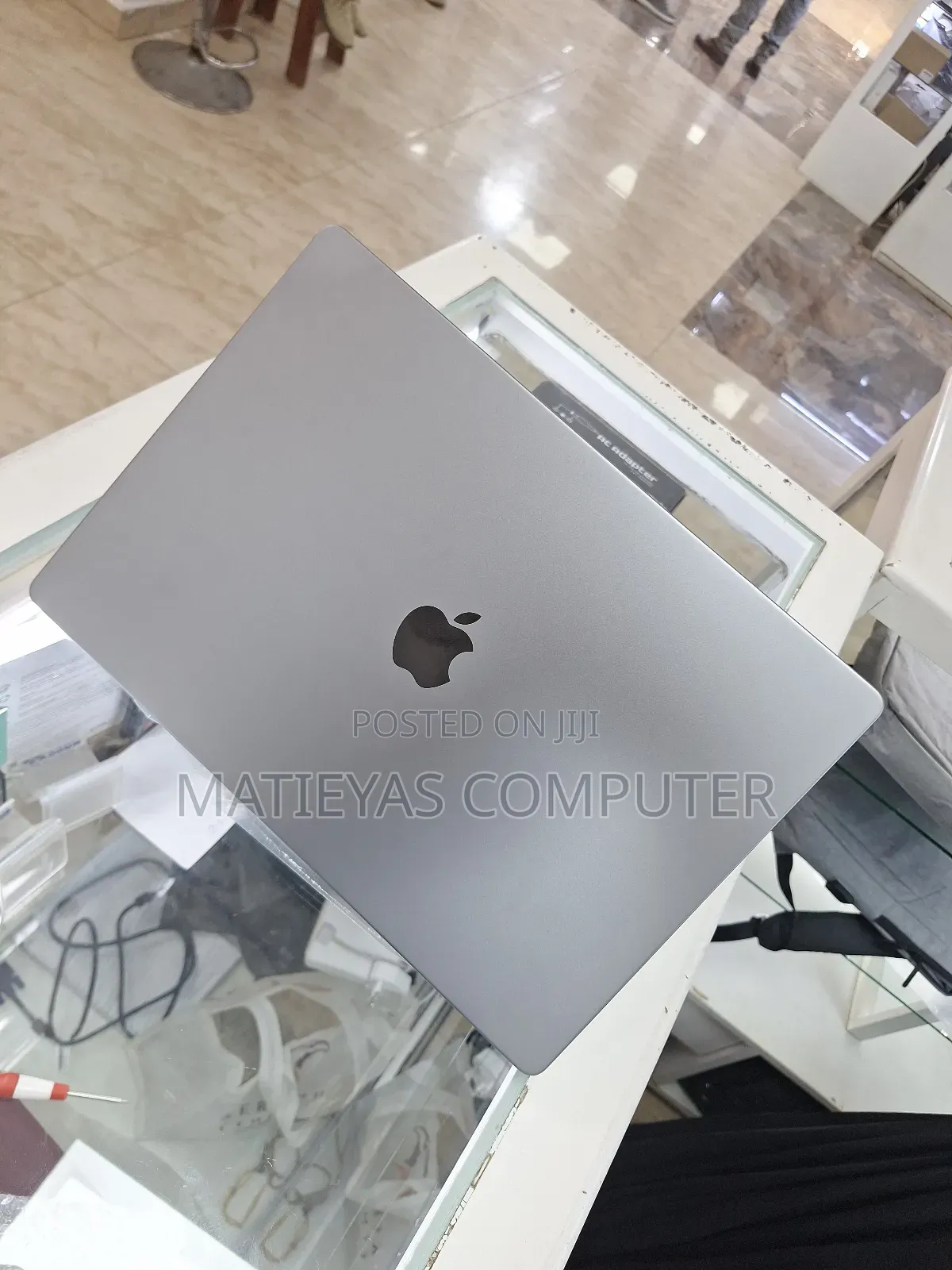 New Laptop Apple MacBook Pro M1 64GB Apple M1 Max SSD 1T