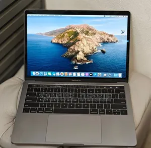 New Laptop Apple MacBook Pro 2019 16GB Intel Core i7 SSD 256GB