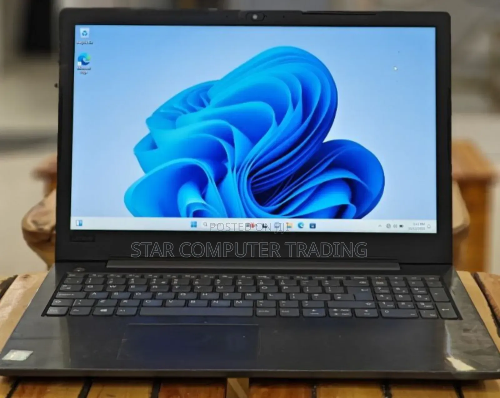 Laptop Lenovo IdeaPad 1 4GB Intel Core i3 HDD 1T