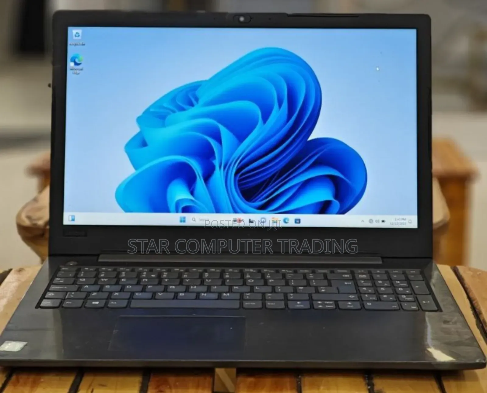 Laptop Lenovo IdeaPad 1 4GB Intel Core i3 HDD 1T
