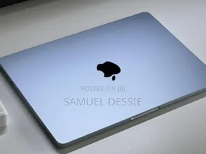 New Laptop Apple MacBook Air 2025 M4 13-inch 16GB Apple M4 SSD 256GB