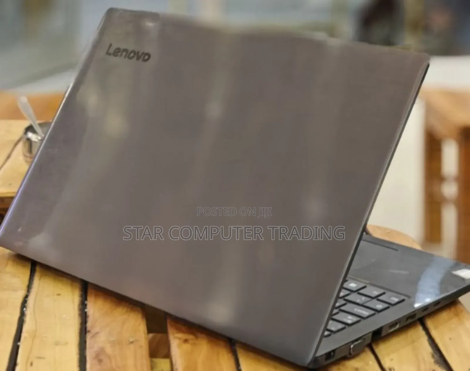Laptop Lenovo IdeaPad 1 4GB Intel Core i3 HDD 1T