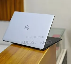 New Laptop Dell XPS 15 16GB Intel Core i9 SSD 512GB