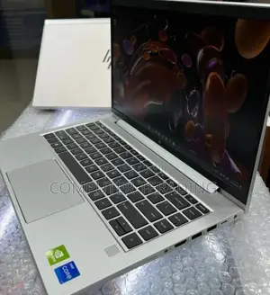 New Laptop HP EliteBook 640 G9 16GB Intel Core i7 SSD 512GB