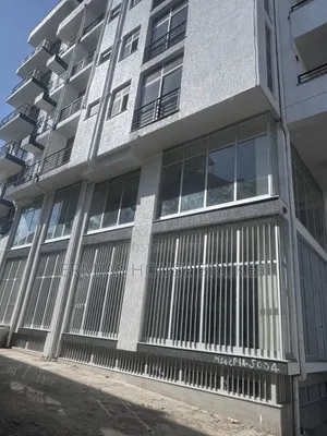 G+5 ሚሸጥ ፎቅ መገናኛ ለይ