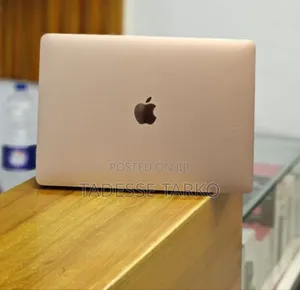 New Laptop Apple MacBook Air 2020 8GB Intel Core i3 SSD 256GB