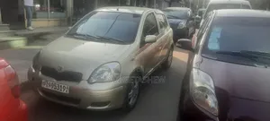 Toyota Vitz 2002 Gold