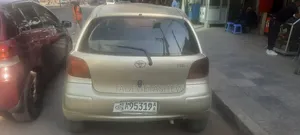 Toyota Vitz 2002 Gold