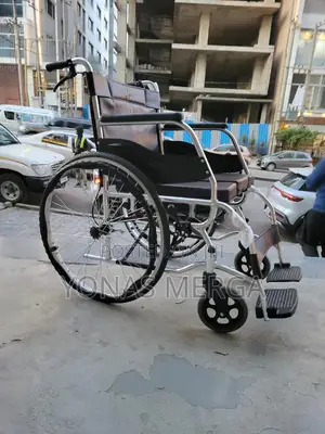 Toilet Wheelchair韞窗with Handbrakes - Enhanced Mobility! Zoom