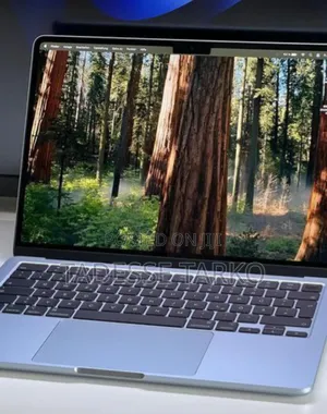 New Laptop Apple MacBook Air 2025 M4 13-inch 16GB Apple M4 SSD 256GB