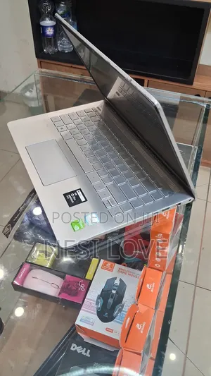 New Laptop HP Pavilion 14 16GB Intel Core i7 SSD 512GB