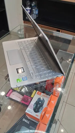 New Laptop HP Pavilion 14 16GB Intel Core i7 SSD 512GB