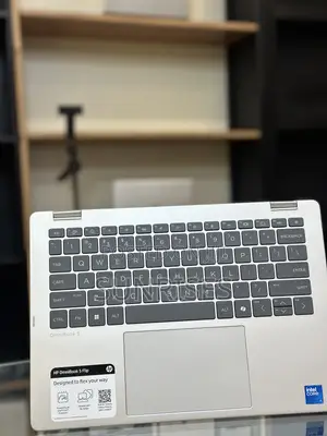 New Laptop HP OmniBook 5 14" 16GB Intel Core i7 SSD 512GB