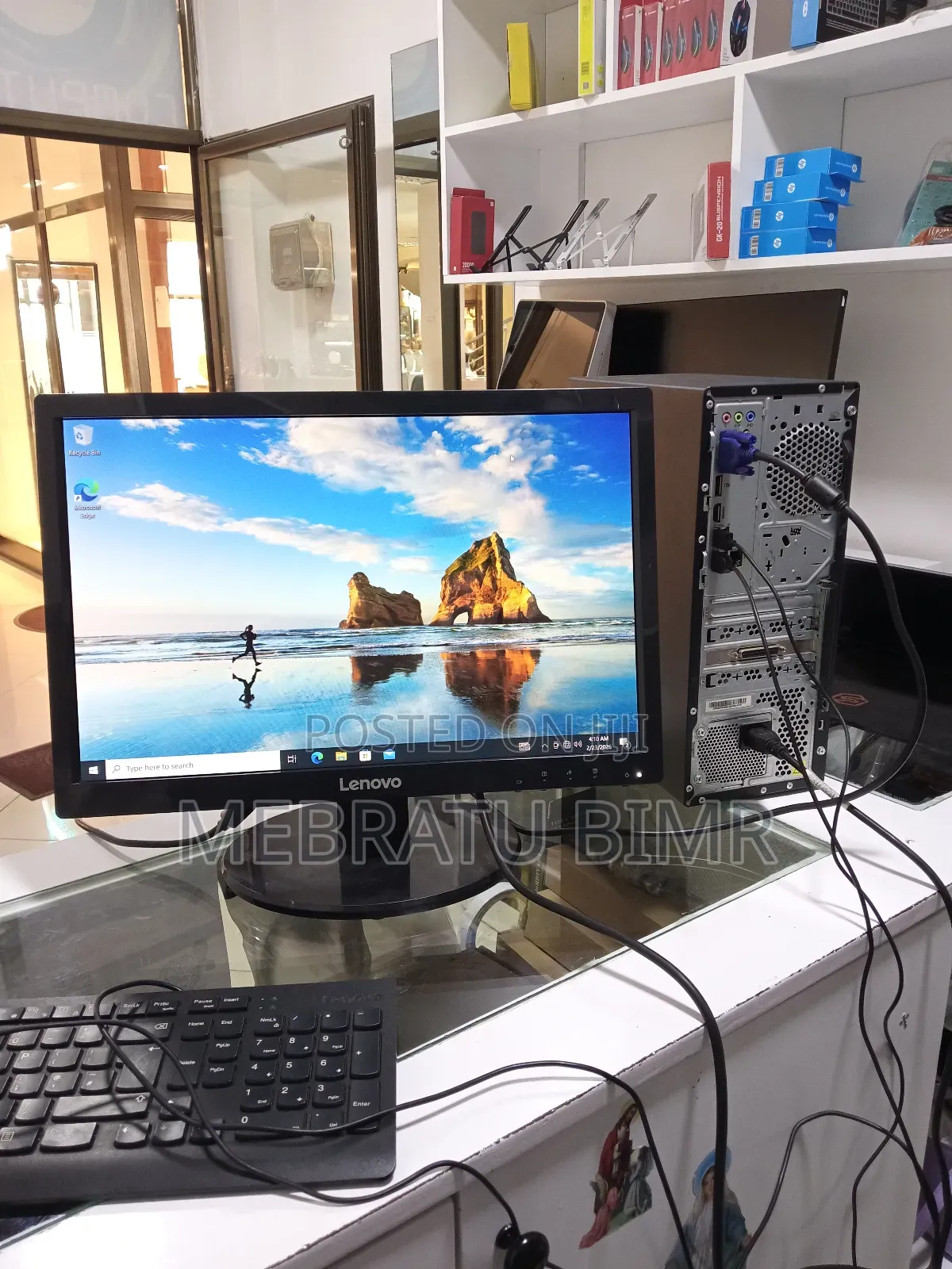 New Desktop Computer Lenovo ThinkCentre 24 4GB Intel Core i3 HDD 500GB