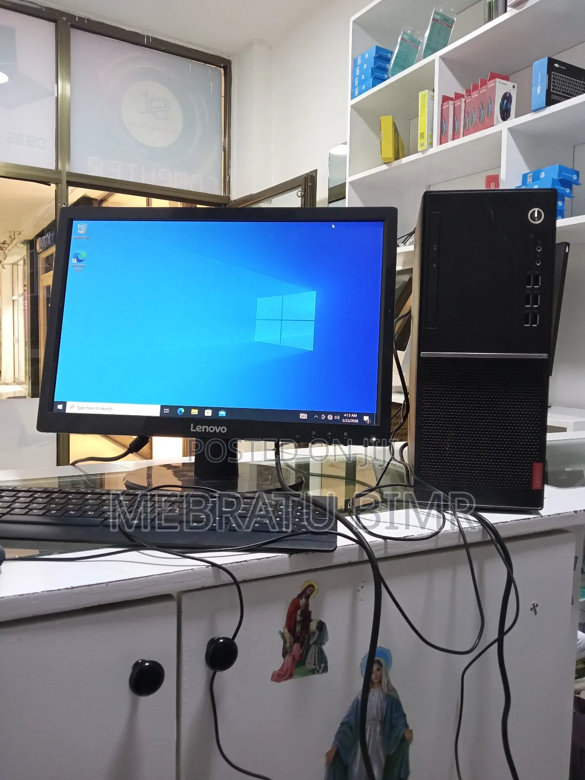 New Desktop Computer Lenovo ThinkCentre 24 4GB Intel Core i3 HDD 500GB