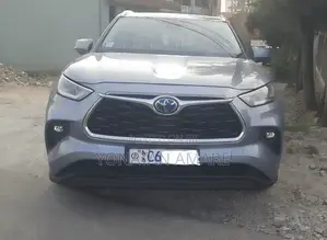 Toyota Highlander Hybrid 2023 Blue