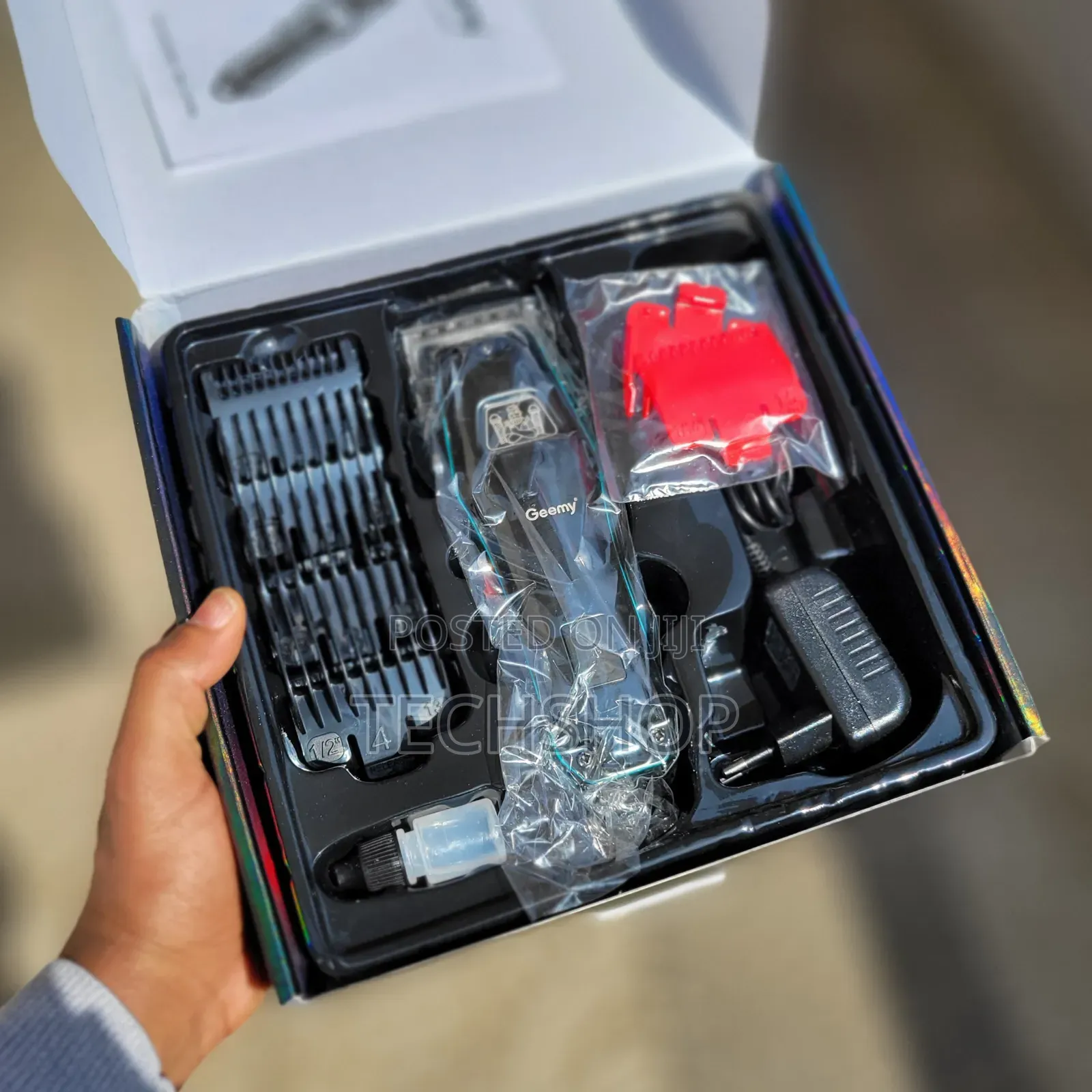 Geemy Gm-6680 Rechargeable Hair Clipper: