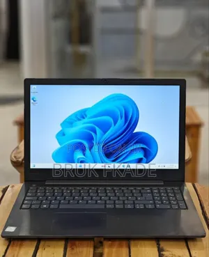 New Laptop Lenovo Ideapad 3 4GB Intel Core i3 SSD 1T