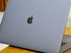 New Laptop Apple MacBook Pro 2019 16GB Intel Core i7 SSD 512GB