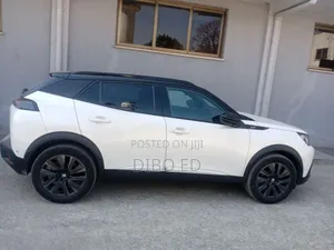 Peugeot 2008 1.2 PureTech (100 Hp) 2021 White